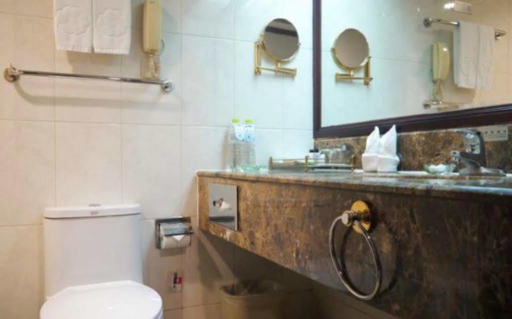 Urumqi Mirage Hotel 外观 照片